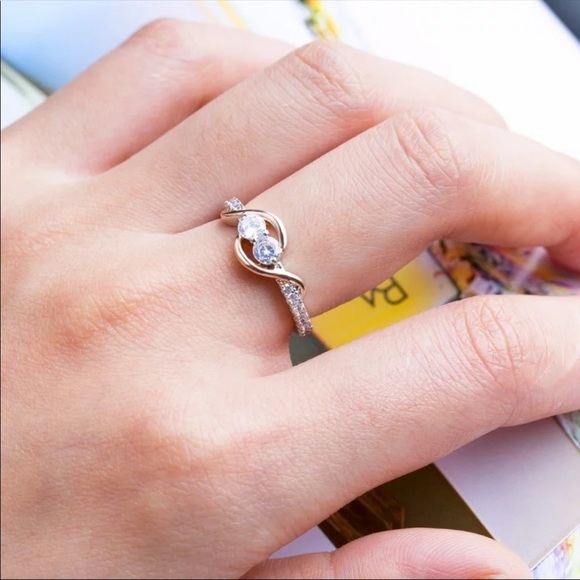 New 925 Sterling Silver Diamond Ring - Picture 4 of 5